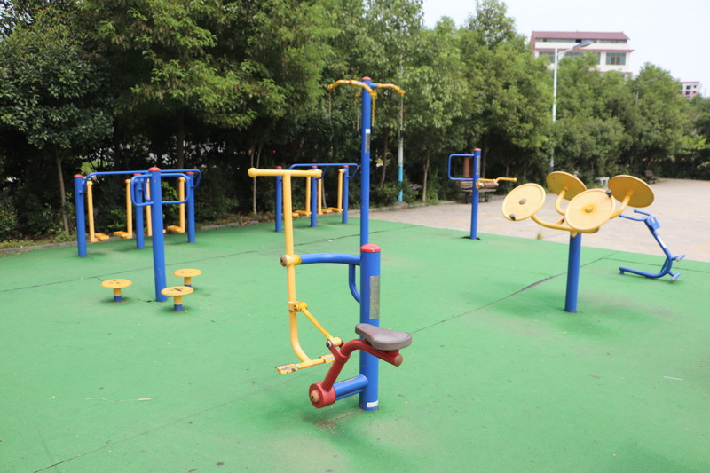 公益體彩在你身邊:邵陽(yáng)雨溪社區(qū)——搭起老百姓身邊的<a href=http://www.hjlhqqhx.cn target=_blank class=infotextkey>健身</a>廣場(chǎng) 公益體彩在你身邊:邵陽(yáng)雨溪社區(qū)——搭起老百姓身邊的<a href=http://www.hjlhqqhx.cn target=_blank class=infotextkey>健身</a>廣場(chǎng)