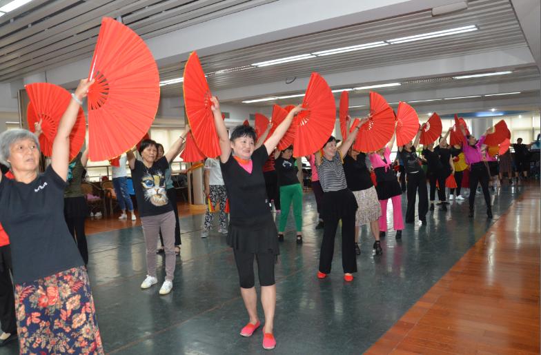 上海市社區(qū)<a href=http://www.hjlhqqhx.cn target=_blank class=infotextkey>健身</a>俱樂(lè)部