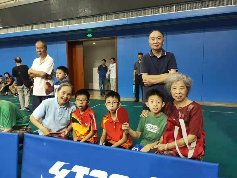 上海市社區(qū)<a href=http://www.hjlhqqhx.cn target=_blank class=infotextkey>健身</a>俱樂部