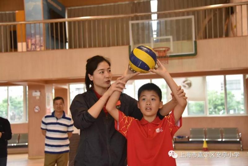 上海市社區(qū)<a href=http://www.hjlhqqhx.cn target=_blank class=infotextkey>健身</a>俱樂部