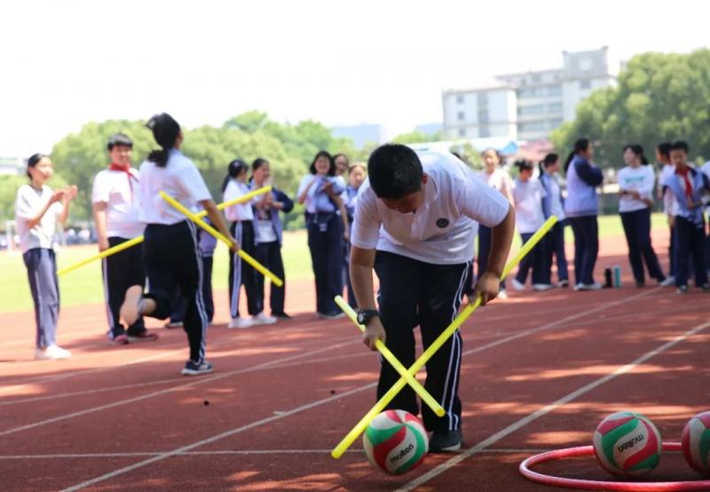 上海市社區(qū)<a href=http://www.hjlhqqhx.cn target=_blank class=infotextkey>健身</a>俱樂部