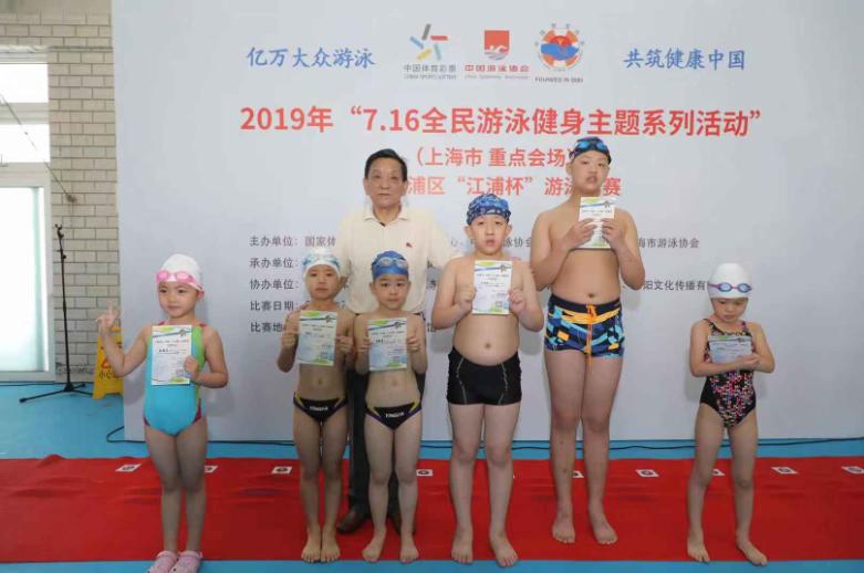 上海市社區(qū)<a href=http://www.hjlhqqhx.cn target=_blank class=infotextkey>健身</a>俱樂部