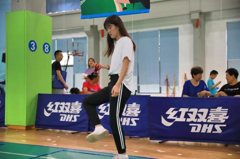 上海市社區(qū)<a href=http://www.hjlhqqhx.cn target=_blank class=infotextkey>健身</a>俱樂部