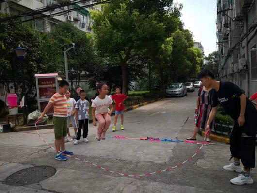 上海市社區(qū)<a href=http://www.hjlhqqhx.cn target=_blank class=infotextkey>健身</a>俱樂部