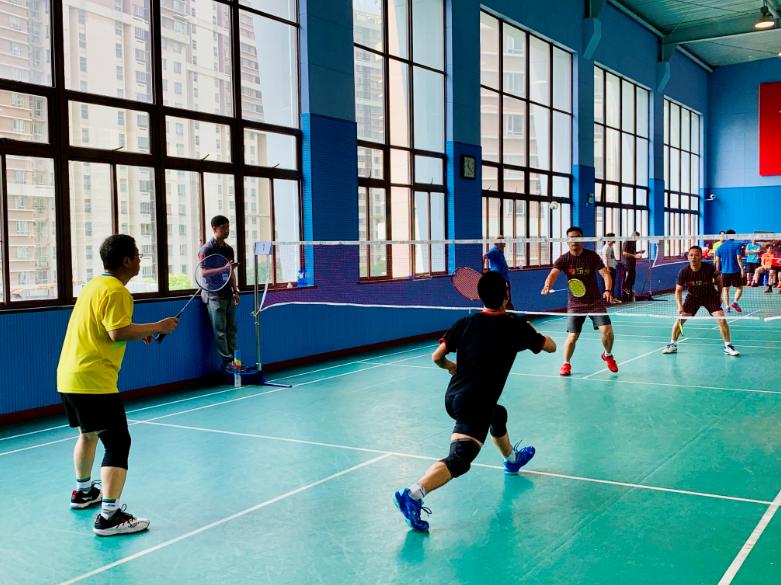 上海市社區(qū)<a href=http://www.hjlhqqhx.cn target=_blank class=infotextkey>健身</a>俱樂部