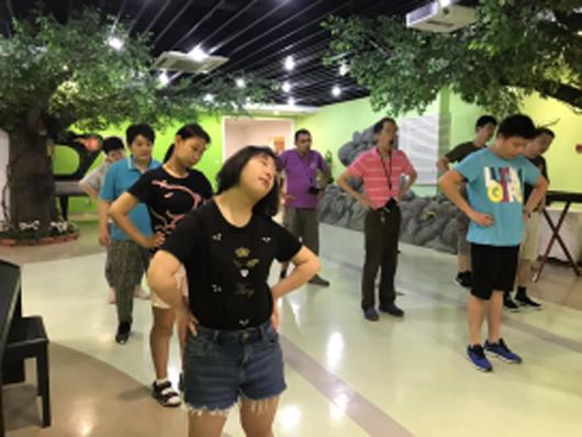 上海市社區(qū)<a href=http://www.hjlhqqhx.cn target=_blank class=infotextkey>健身</a>俱樂部