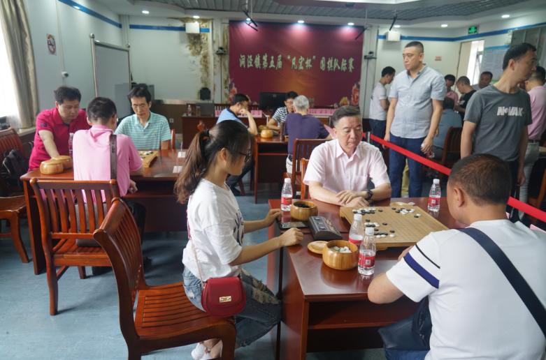 上海市社區(qū)<a href=http://www.hjlhqqhx.cn target=_blank class=infotextkey>健身</a>俱樂部