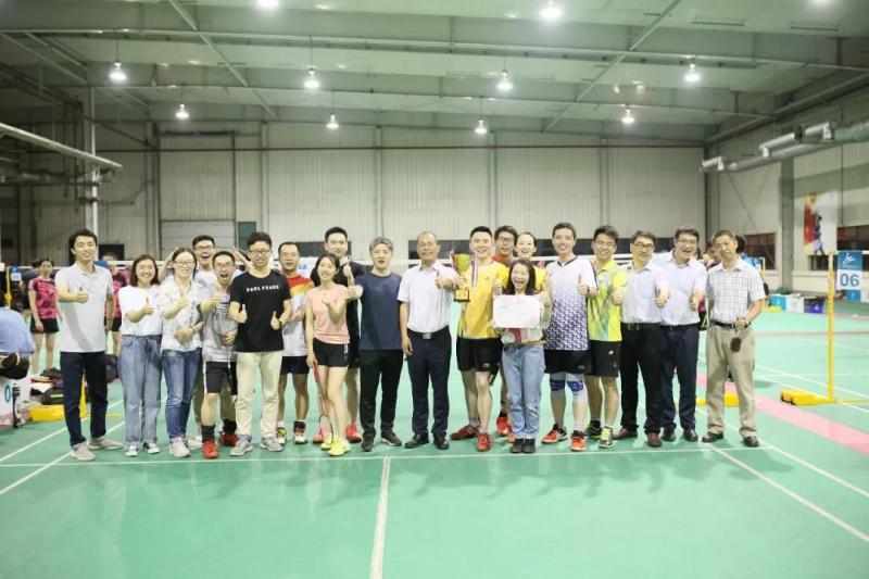 上海市社區(qū)<a href=http://www.hjlhqqhx.cn target=_blank class=infotextkey>健身</a>俱樂部