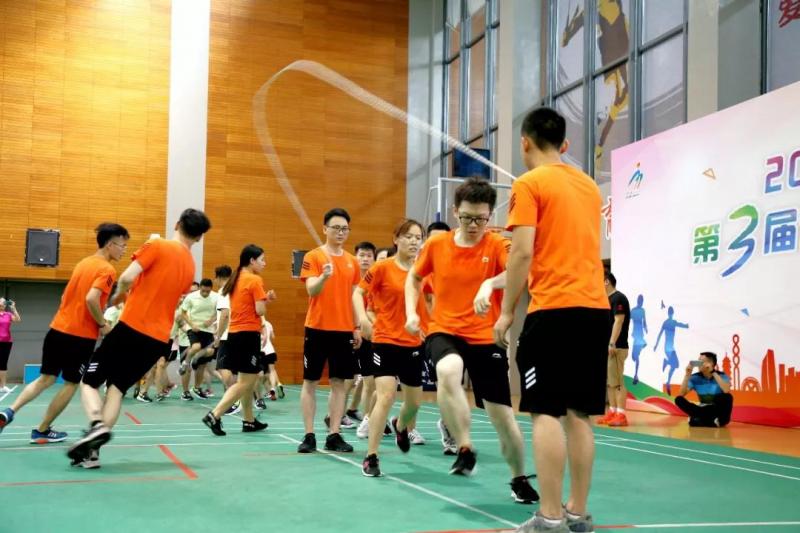 上海市社區(qū)<a href=http://www.hjlhqqhx.cn target=_blank class=infotextkey>健身</a>俱樂部