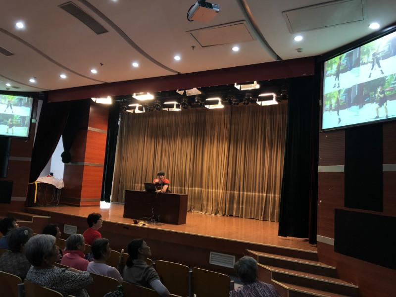 上海市社區(qū)<a href=http://www.hjlhqqhx.cn target=_blank class=infotextkey>健身</a>俱樂(lè)部