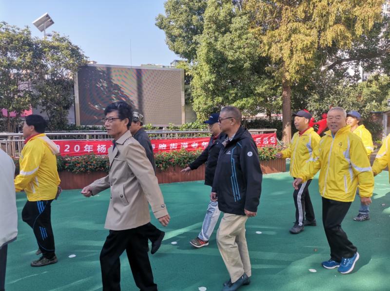 上海市社區(qū)<a href=http://www.hjlhqqhx.cn target=_blank class=infotextkey>健身</a>俱樂部