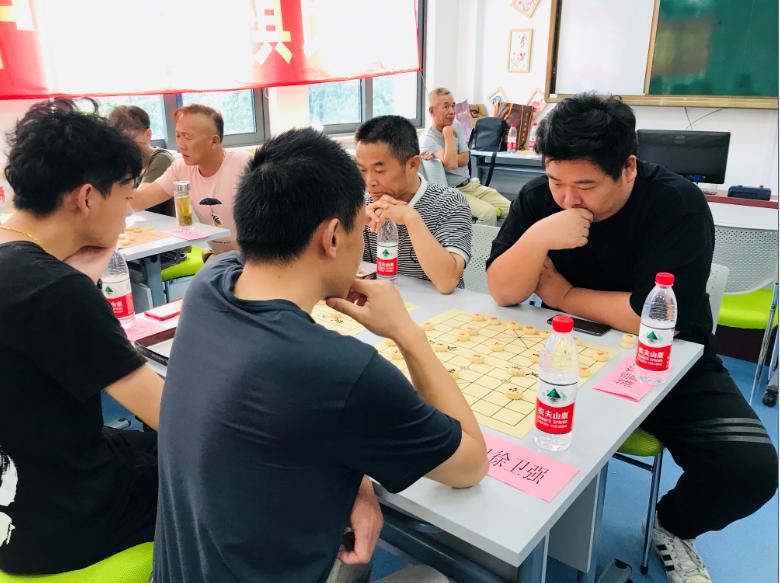 上海市社區(qū)<a href=http://www.hjlhqqhx.cn target=_blank class=infotextkey>健身</a>俱樂部