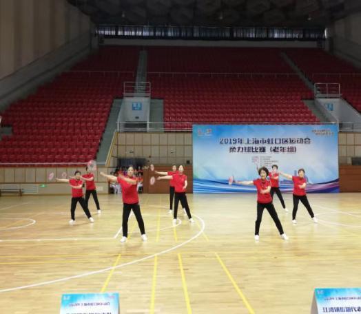 上海市社區(qū)<a href=http://www.hjlhqqhx.cn target=_blank class=infotextkey>健身</a>俱樂(lè)部