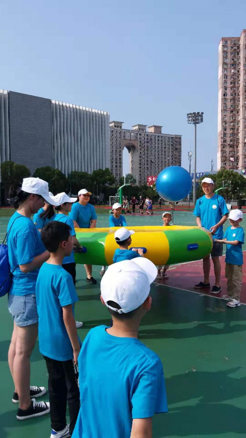 上海市社區(qū)<a href=http://www.hjlhqqhx.cn target=_blank class=infotextkey>健身</a>俱樂部