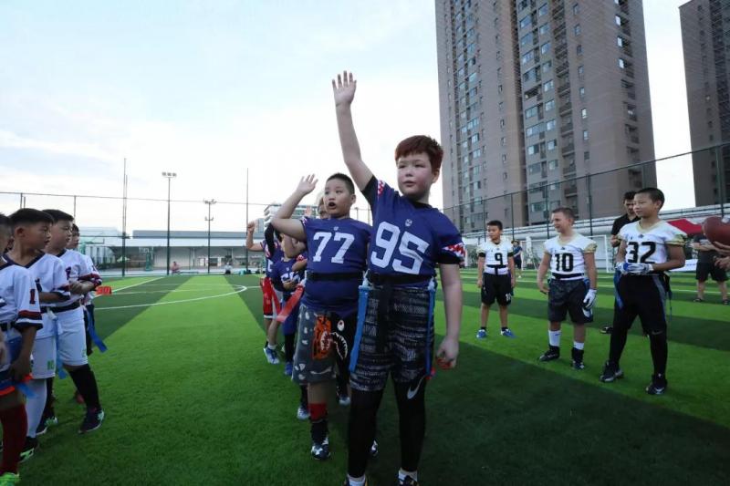 上海市社區(qū)<a href=http://www.hjlhqqhx.cn target=_blank class=infotextkey>健身</a>俱樂(lè)部