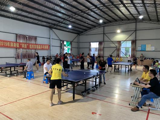 上海市社區(qū)<a href=http://www.hjlhqqhx.cn target=_blank class=infotextkey>健身</a>俱樂部