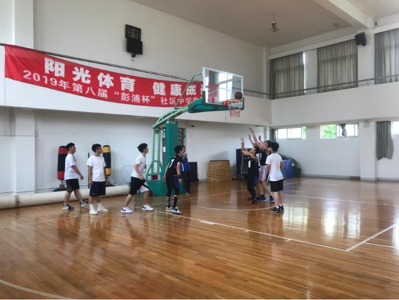 上海市社區(qū)<a href=http://www.hjlhqqhx.cn target=_blank class=infotextkey>健身</a>俱樂(lè)部