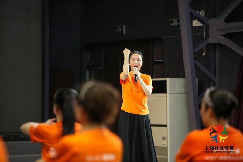 上海市社區(qū)<a href=http://www.hjlhqqhx.cn target=_blank class=infotextkey>健身</a>俱樂(lè)部