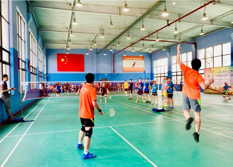 上海市社區(qū)<a href=http://www.hjlhqqhx.cn target=_blank class=infotextkey>健身</a>俱樂部