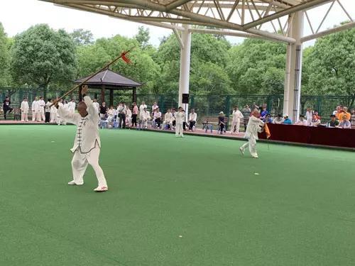 上海市社區(qū)<a href=http://www.hjlhqqhx.cn target=_blank class=infotextkey>健身</a>俱樂部 上海市社區(qū)<a href=http://www.hjlhqqhx.cn target=_blank class=infotextkey>健身</a>俱樂部