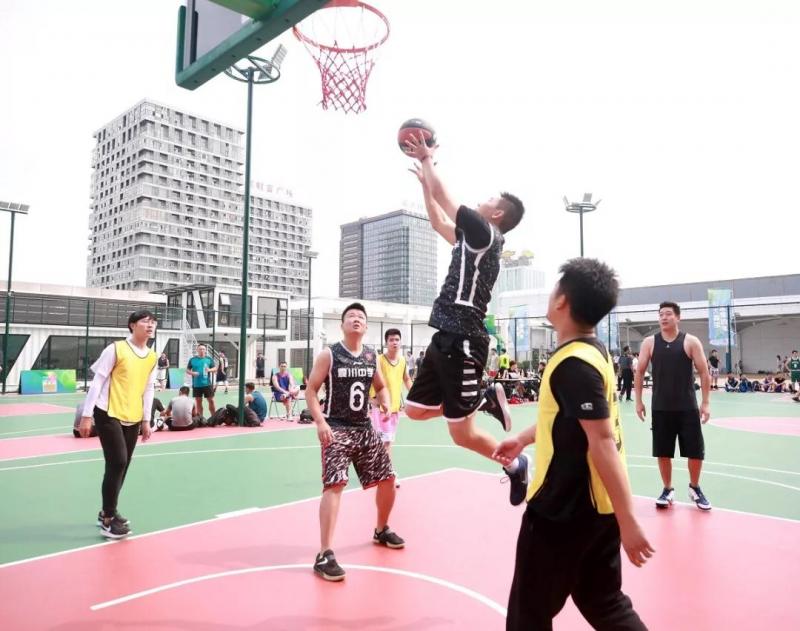 上海市社區(qū)<a href=http://www.hjlhqqhx.cn target=_blank class=infotextkey>健身</a>俱樂(lè)部