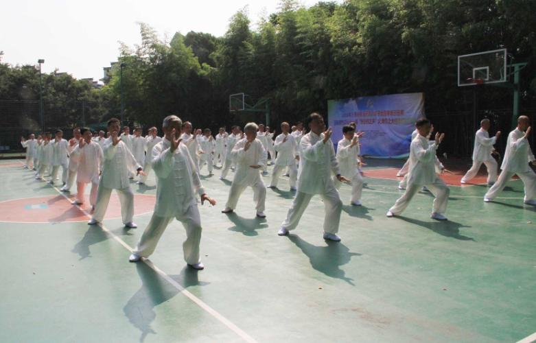 上海市社區(qū)<a href=http://www.hjlhqqhx.cn target=_blank class=infotextkey>健身</a>俱樂部