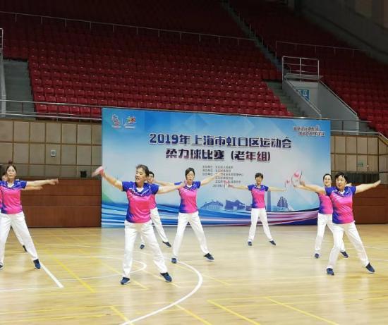 上海市社區(qū)<a href=http://www.hjlhqqhx.cn target=_blank class=infotextkey>健身</a>俱樂(lè)部