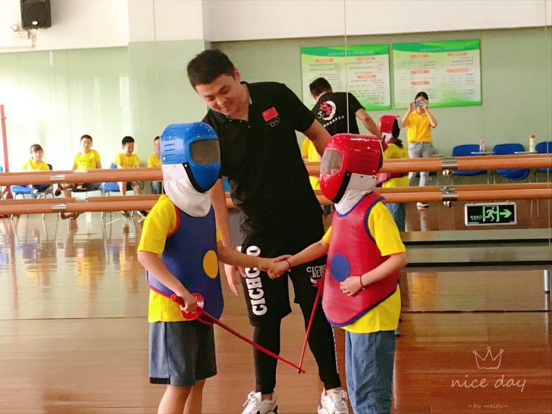 上海市社區(qū)<a href=http://www.hjlhqqhx.cn target=_blank class=infotextkey>健身</a>俱樂(lè)部