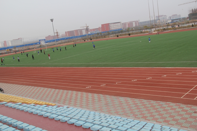 北京交通大學(xué)黃驊分校4*4<a href=http://www.hjlhqqhx.cn target=_blank class=infotextkey>塑膠跑道</a>工程實例