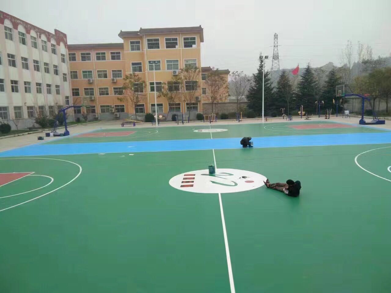 河南三門峽<a href=http://www.hjlhqqhx.cn target=_blank class=infotextkey>硅PU</a>球場