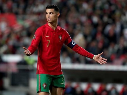 【歐世預(yù)】一波絕殺，三隊(duì)晉級(jí)！C羅的葡萄牙隊(duì)要打附加賽