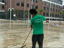 環(huán)保水性<a href=http://www.hjlhqqhx.cn target=_blank class=infotextkey>硅PU</a>球場-新國標（施工流程和材料組成）