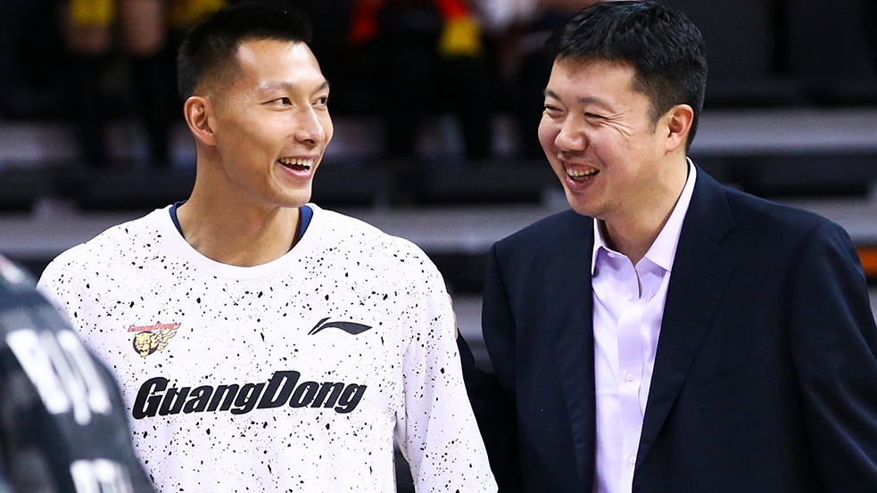 【NBA】獨行俠有情義！大郅阿聯名字將刻上主場地板