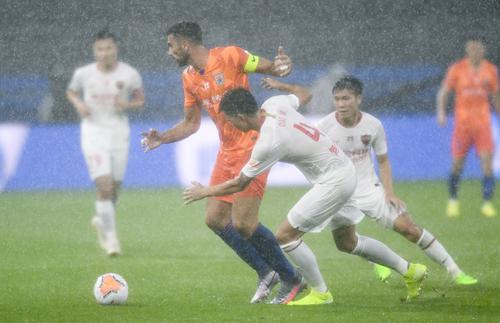 【中超】一場暴雨大亂戰(zhàn)，換帥后的深足表現(xiàn)有改善嗎？