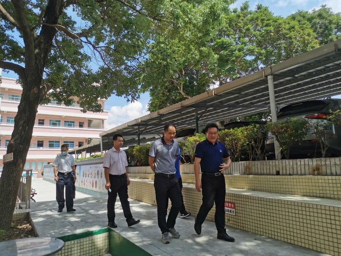 沙溪鎮(zhèn)鎮(zhèn)領導教師節(jié)前夕蒞臨康樂小學慰問一線教師