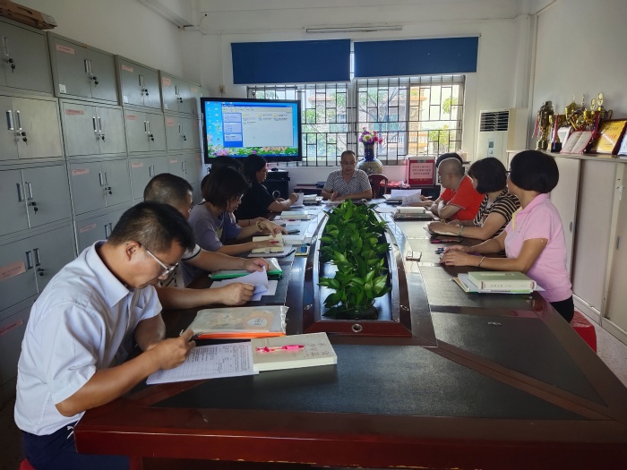 在培訓(xùn)中感悟，在感悟中成長