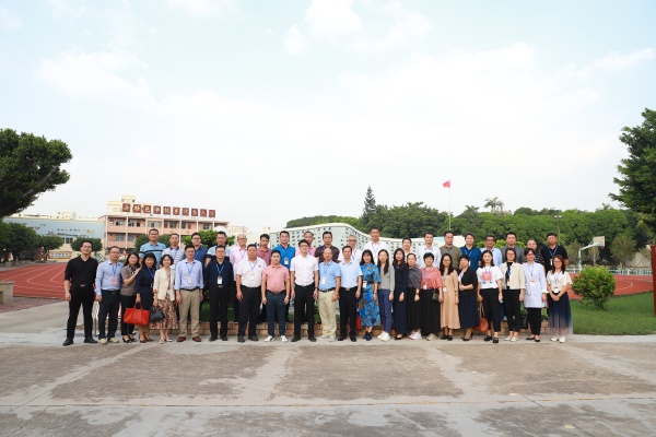 “雙減”政策落實(shí)處 素質(zhì)教育譜新篇