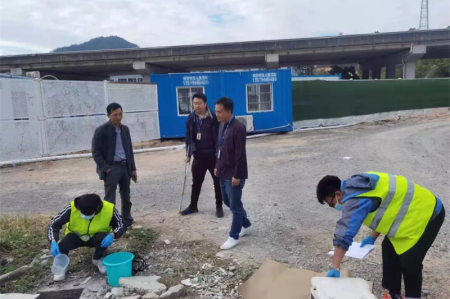 南區(qū)街道：開展專項行動，對違法行為“亮劍”