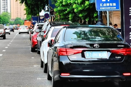 解決停車難，中山小欖將實(shí)行公共車位停車收費(fèi)