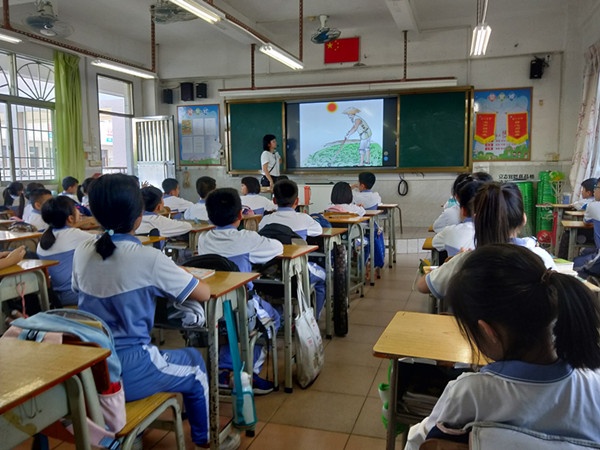 珍惜盤中餐，文明記心間