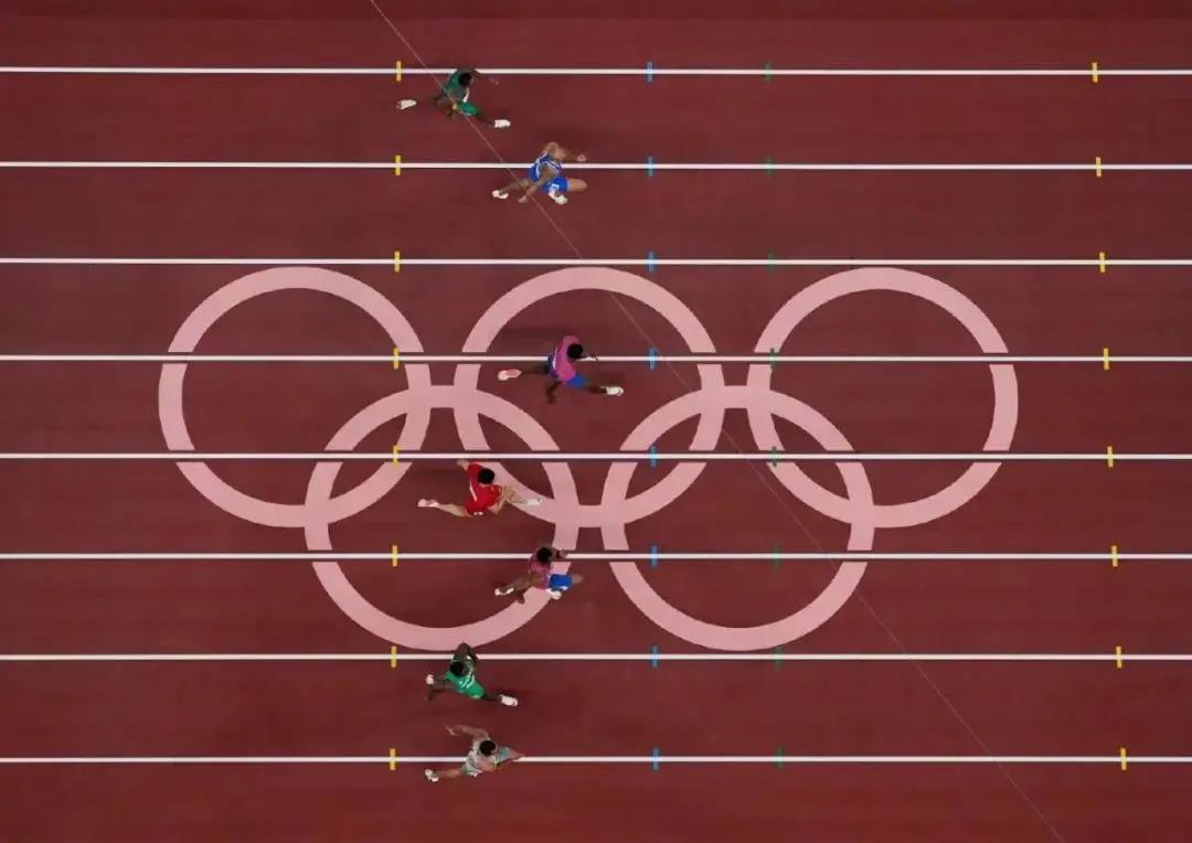 “黑科技”跑道，讓運(yùn)動(dòng)員“飛了起來”！-奧運(yùn)田徑跑道是如何造出來的？