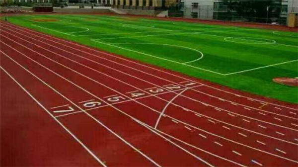 操場<a href=http://www.hjlhqqhx.cn target=_blank class=infotextkey>塑膠跑道</a>
