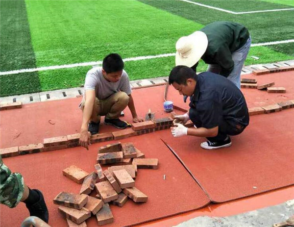 預制式環(huán)保橡膠卷材跑道