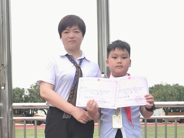 競賽獲佳績 師生展風(fēng)采