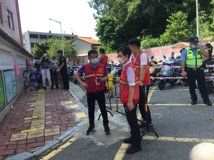 疫情緊，不休假，挺在前，共奮戰(zhàn)