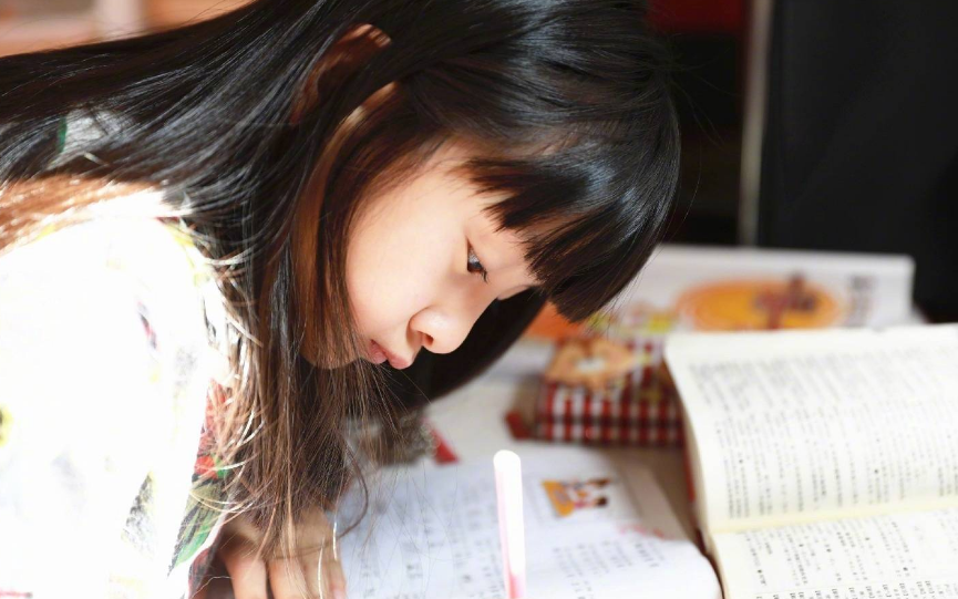 小學(xué)生滿分作文走紅，句句不提愛(ài)、句句都有愛(ài)，老師看后倍受感動(dòng)