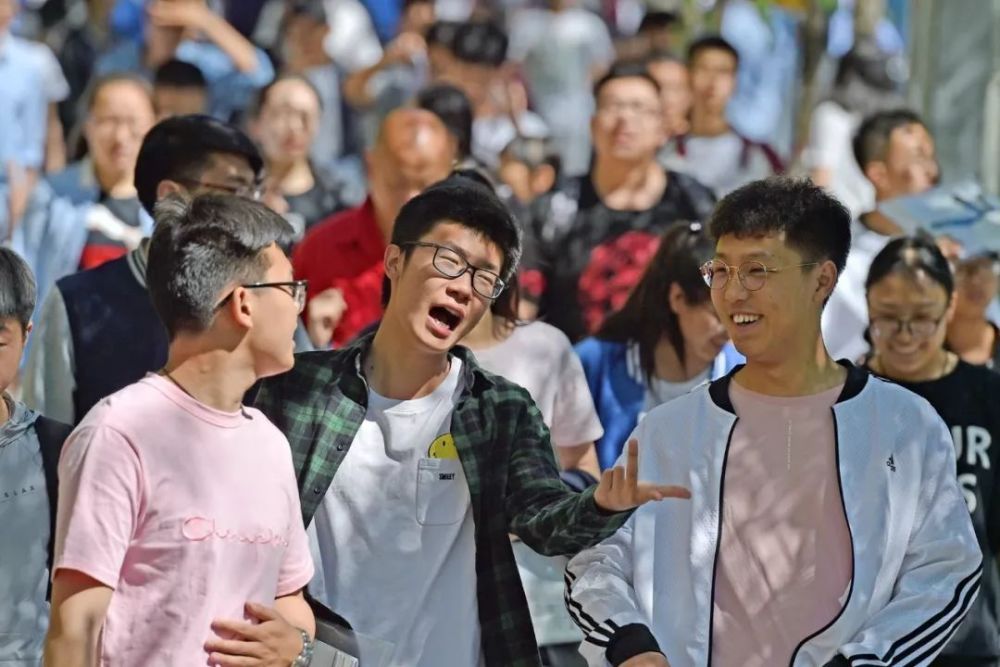 江西發(fā)文！5類人員不得報(bào)名2022年高考，你符合要求嗎？