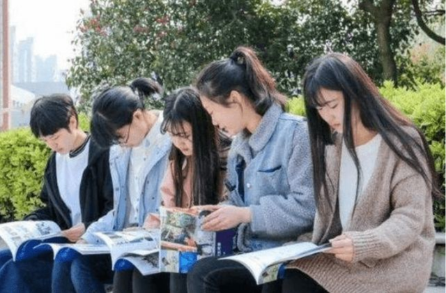 高考“600分”VS現(xiàn)金“600萬”，你會選哪個？學生黨答案出奇一致