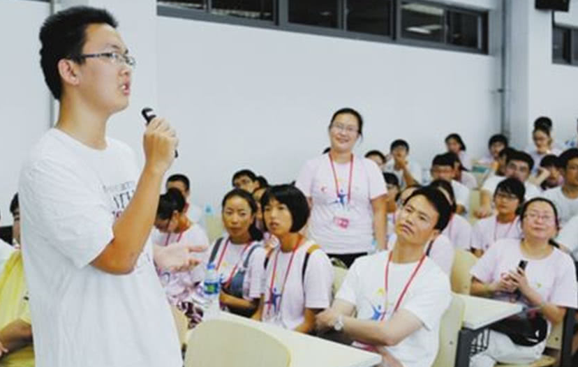 畢業(yè)后才發(fā)現(xiàn)，文科生和理科生的差距不只是薪資，希望你別選錯(cuò)