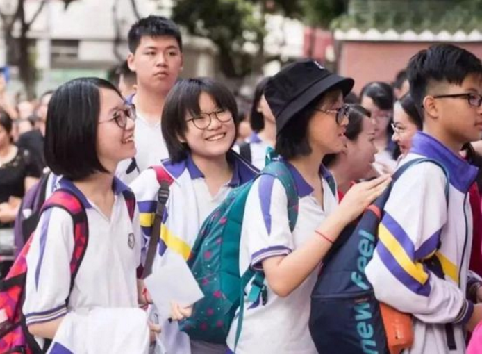 高考中“取消”一門學(xué)科投票，英語位列第2，榜首一點(diǎn)也不意外